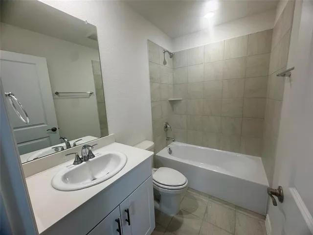 $2,400 | 1362 Los Olmos Lane, Crandall, TX 75114