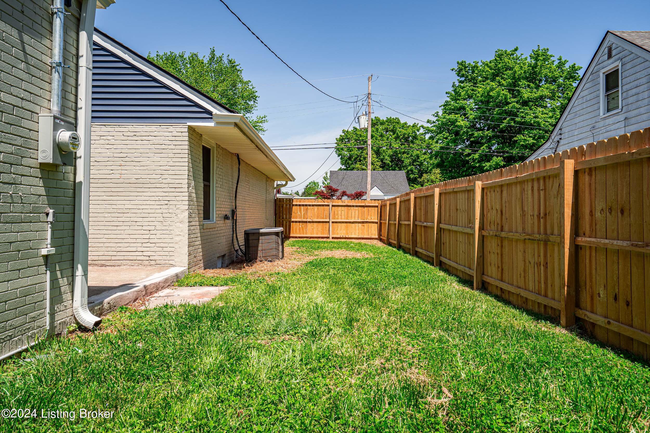 3701 Rosa Terrace Louisville, KY 40216 - Photo 47 of 54 3701 Rosa Terrace-10
