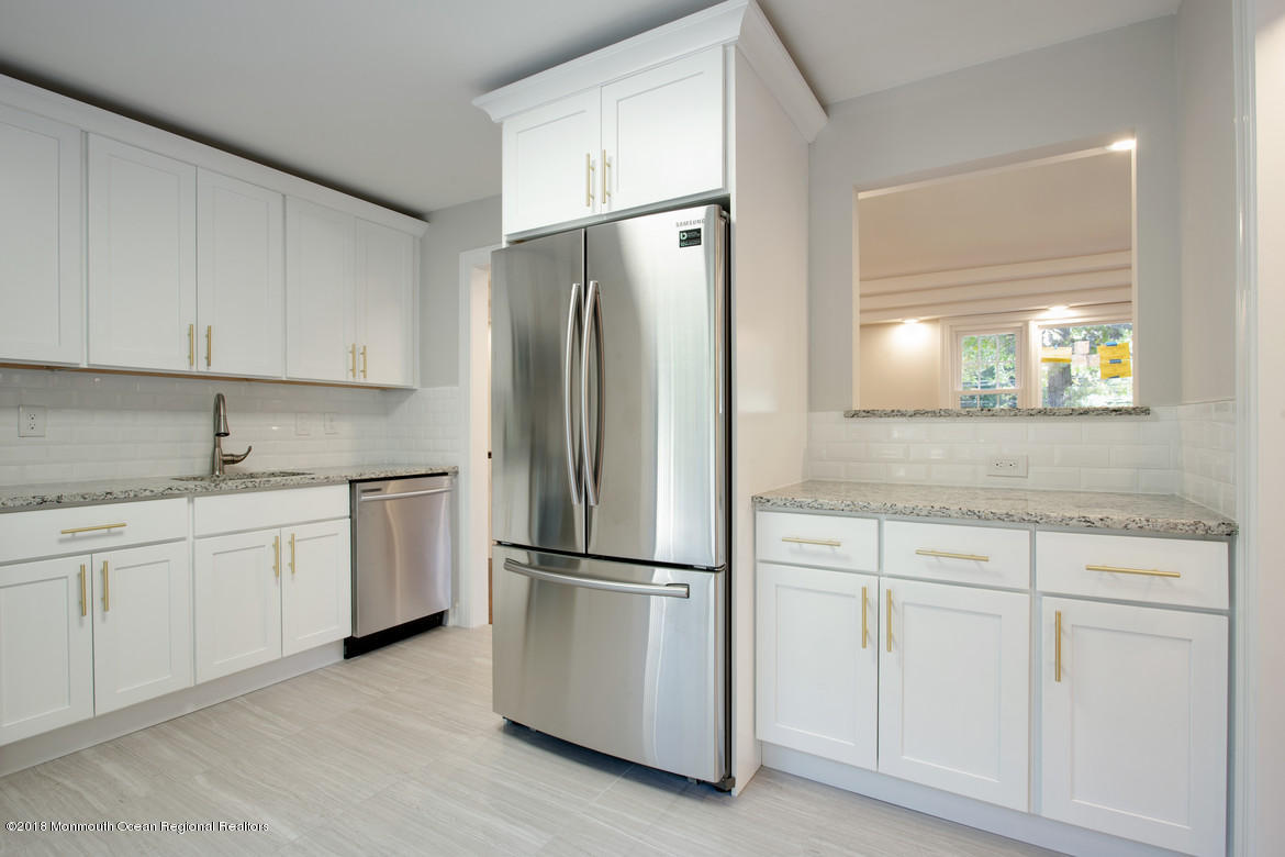 494 Toms River Road Jackson, NJ 08527 - Photo 11 of 32 15Kitchen