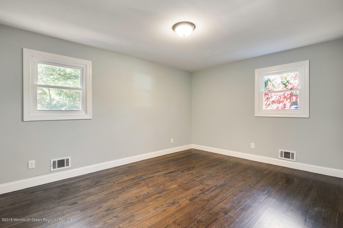 494 Toms River Road Jackson, NJ 08527 - Photo 14 of 32 24Master_Bedroom