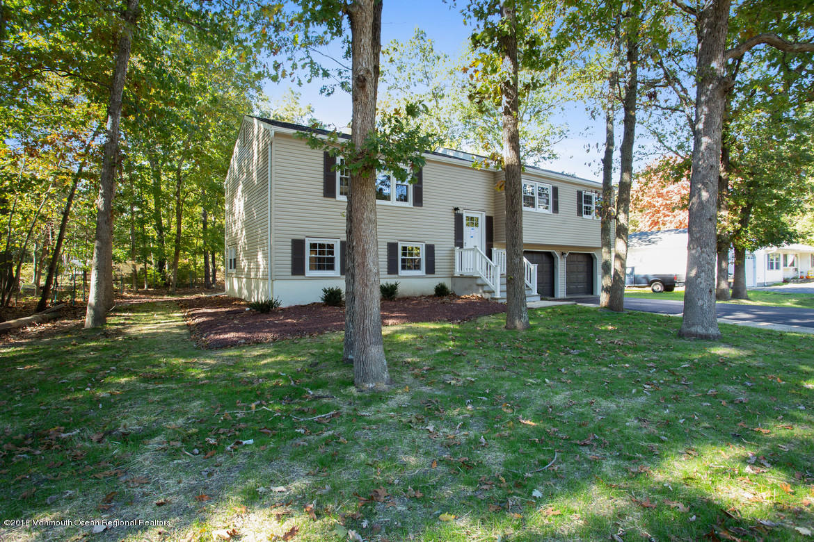 02Front_Exterior