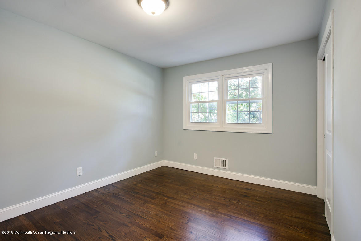 494 Toms River Road Jackson, NJ 08527 - Photo 21 of 32 30Bedroom