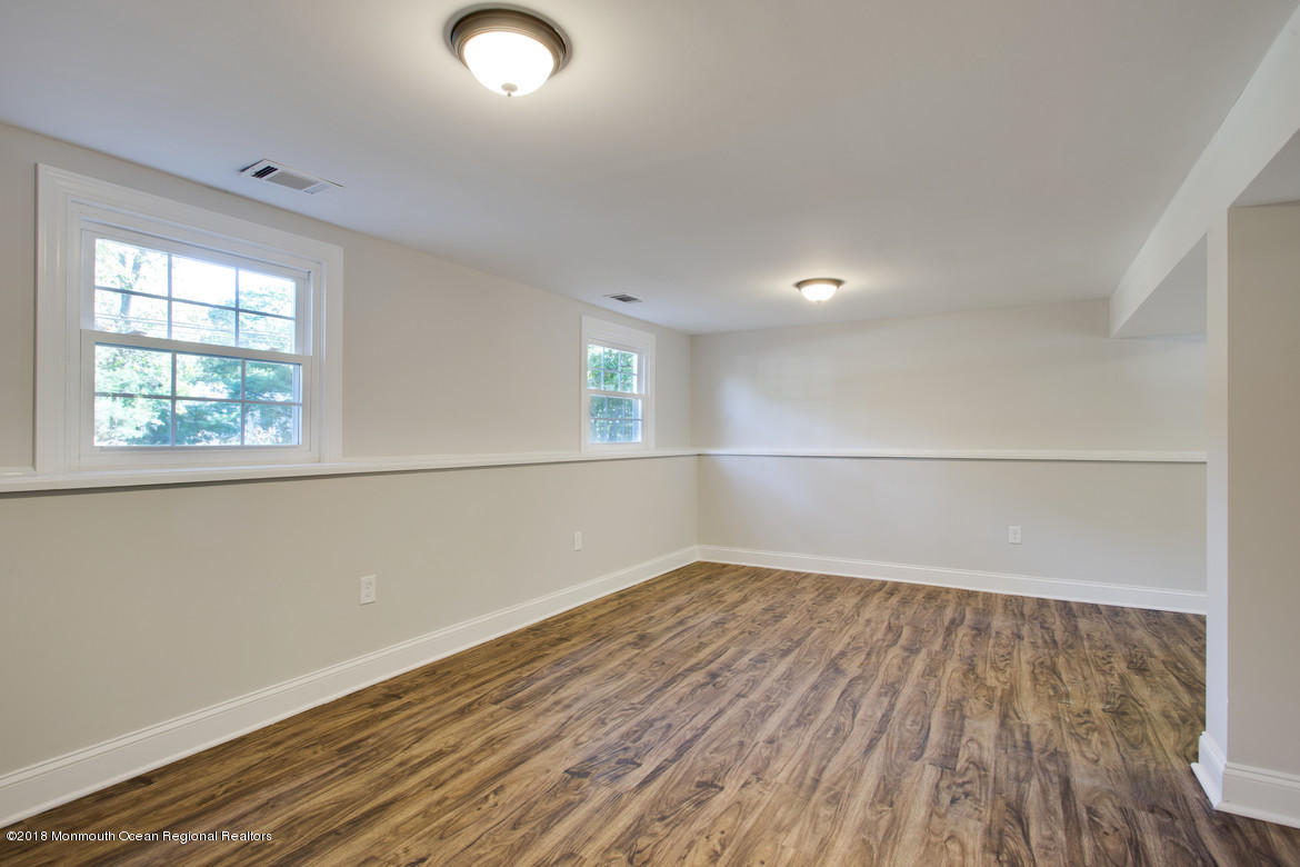 494 Toms River Road Jackson, NJ 08527 - Photo 27 of 32 18Family_Room