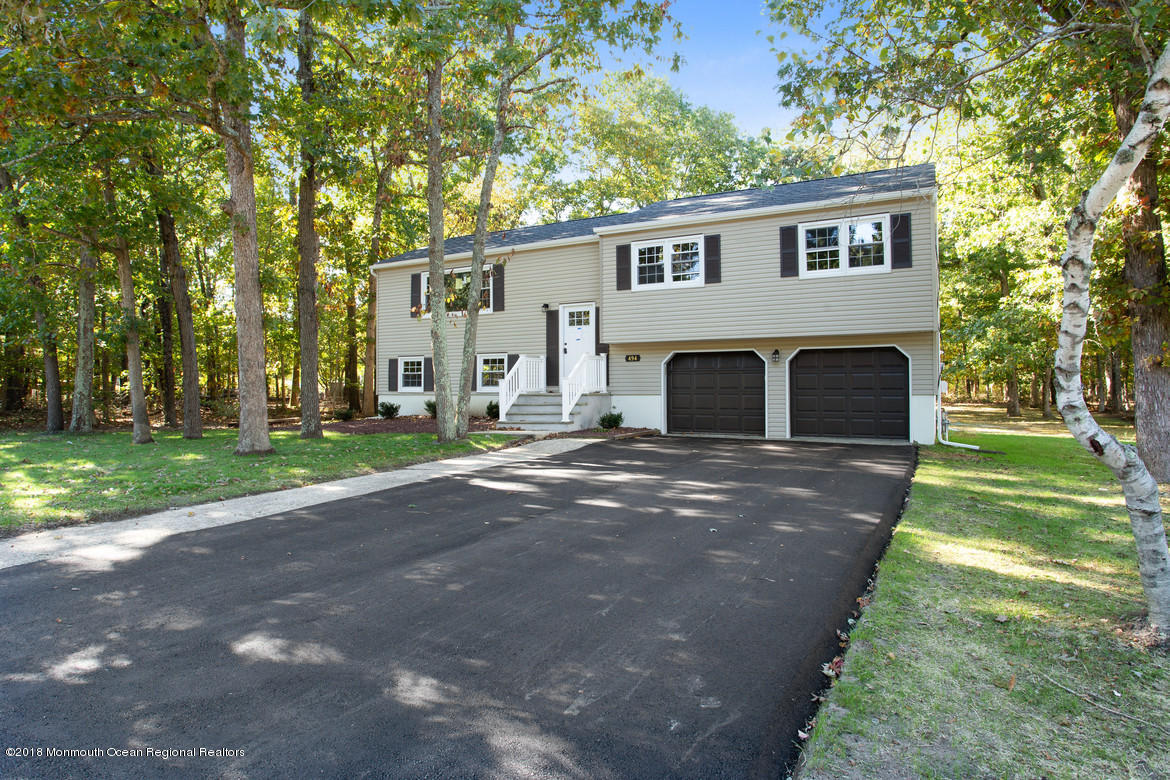 03Front_Exterior