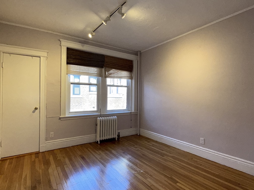 60 Queensberry Street, Unit 15 Boston, MA 02215 - Photo 7 of 8