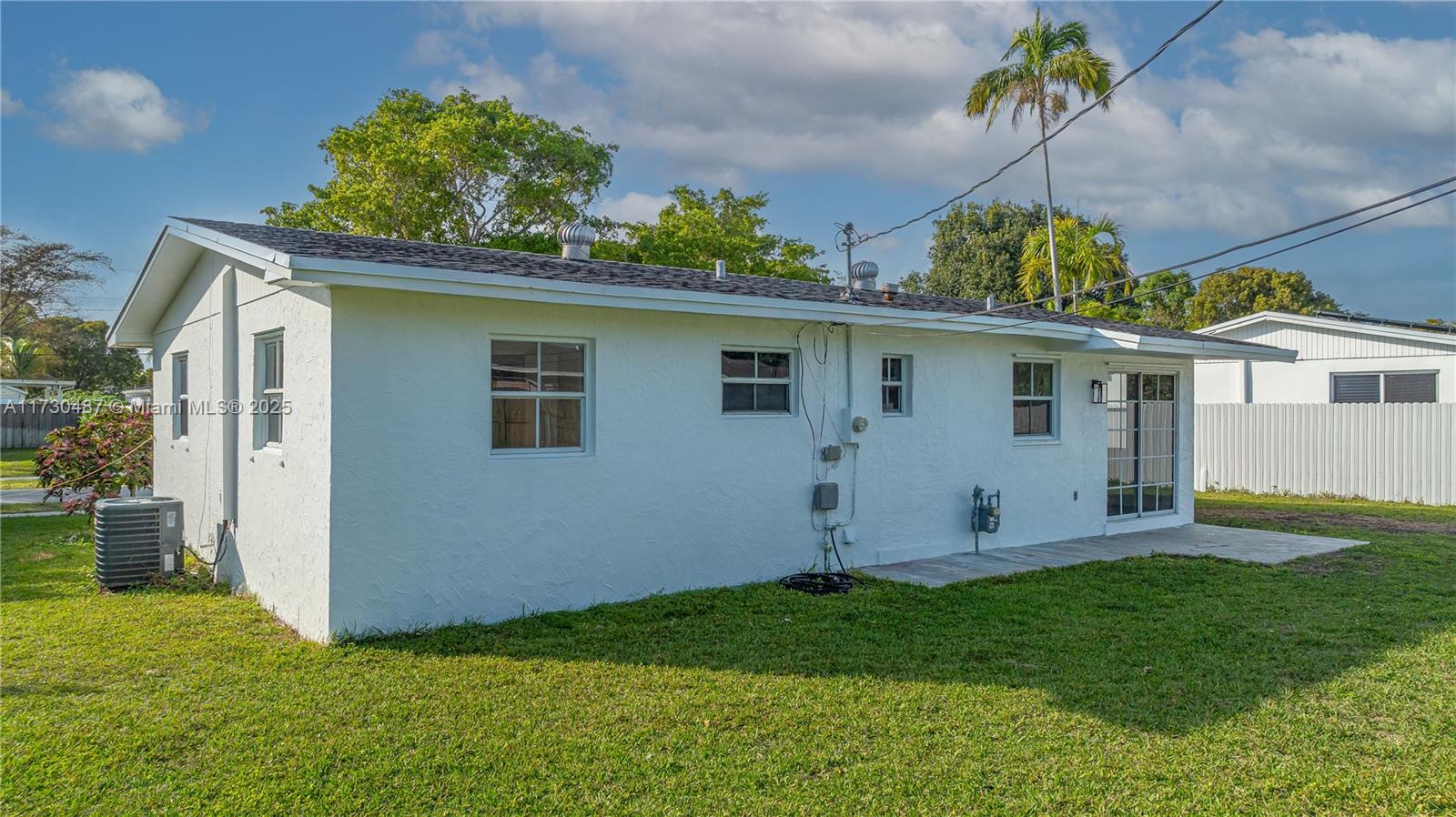 20105 Ranch Road Cutler Bay, FL 33189 - Photo 8 of 34 Gallery Image 8