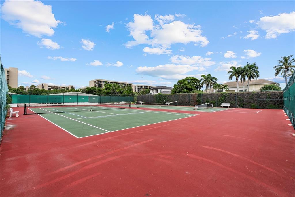1000 Longboat Club Road, Unit 1001 Longboat Key, FL 34228 - Photo 33 of 40 a view of a tennis court