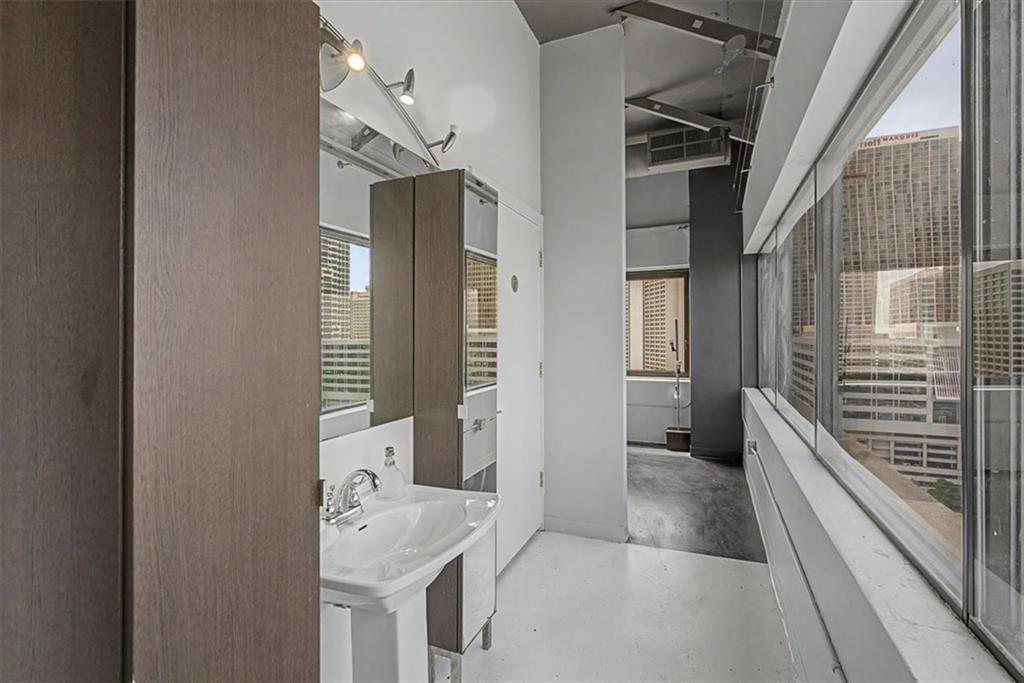 120 Ralph McGill Boulevard Northeast, Unit 1502 Atlanta, GA 30308 - Photo 19 of 34