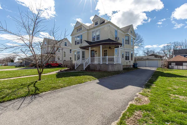 $285,000 | 504 Stilson Street, Earlville, IL 60518