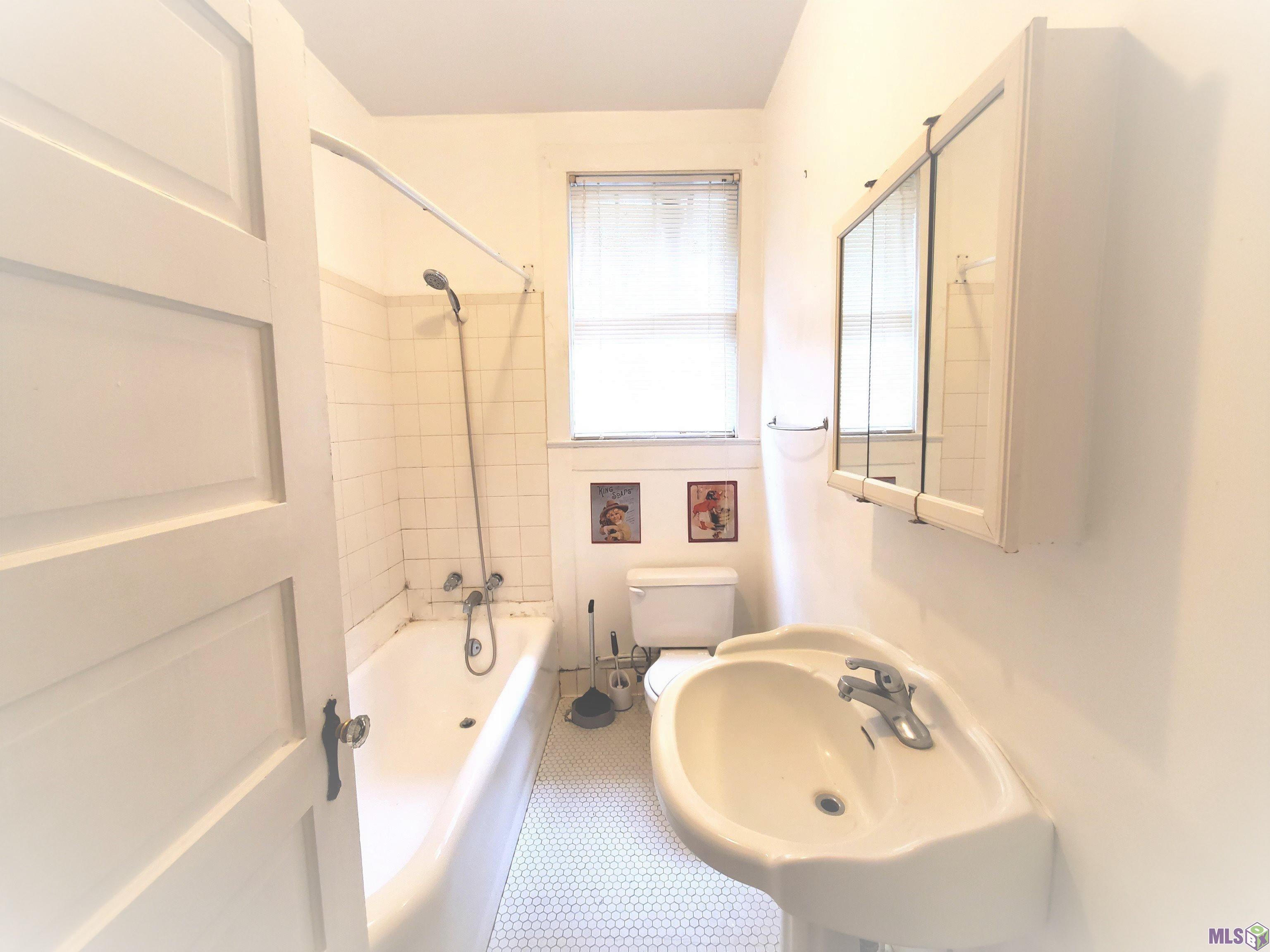 648 Penalver Street, Unit 2 Baton Rouge, LA 70802 - Photo 8 of 10