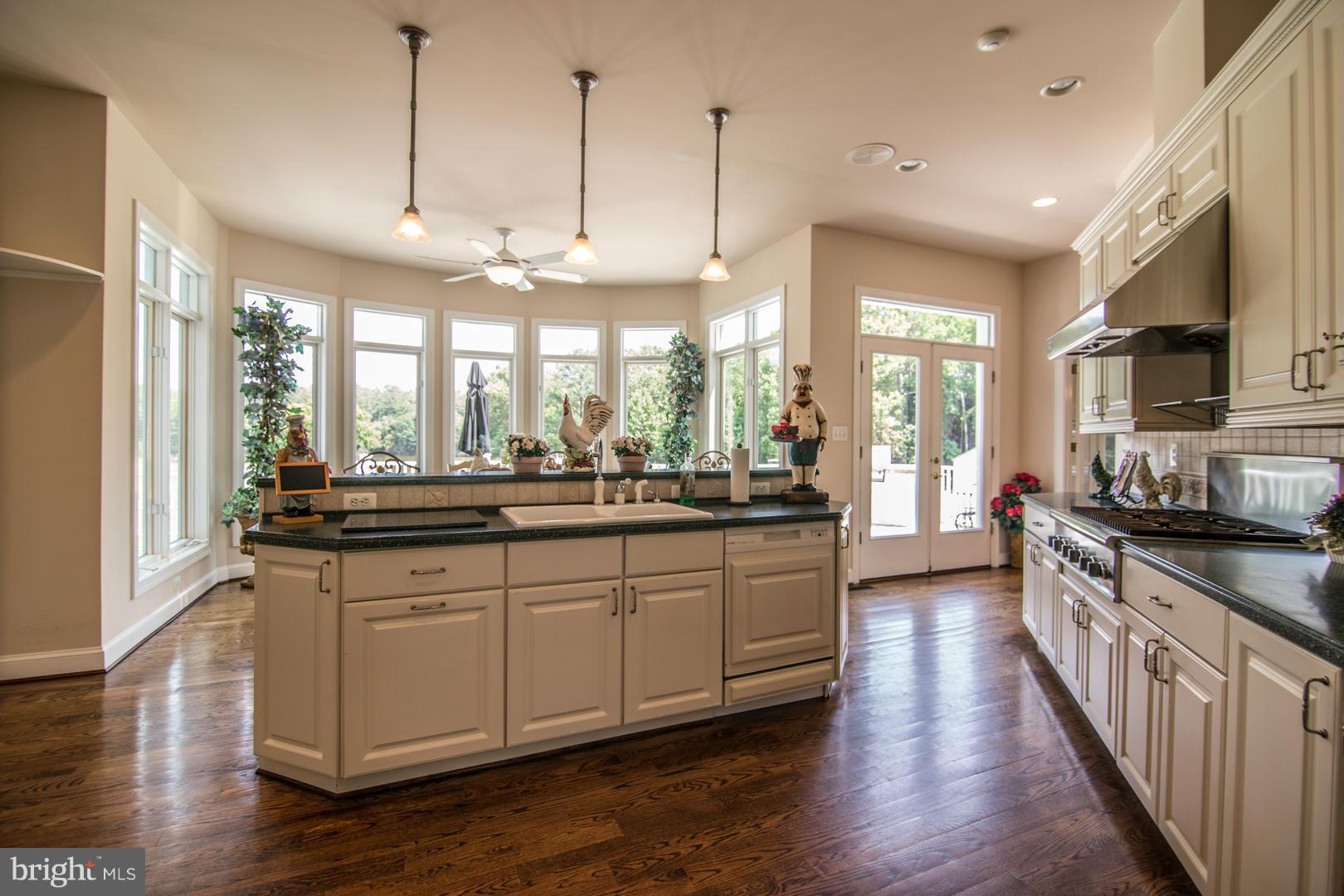 13870 Waverly Point Road Newburg, MD 20664 - Photo 5 of 30 Kitchen