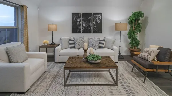 $284,990 | 1006 Barton Drive, Ennis, TX 75119