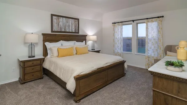 $284,990 | 1006 Barton Drive, Ennis, TX 75119