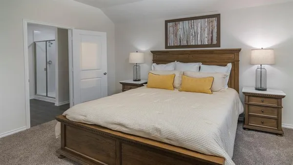 $284,990 | 1006 Barton Drive, Ennis, TX 75119