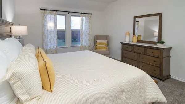 $284,990 | 1006 Barton Drive, Ennis, TX 75119