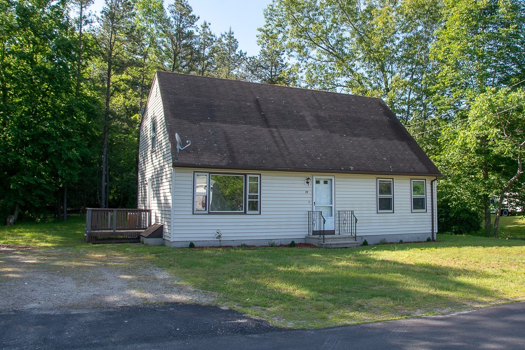 29 New Boston Road Dudley, MA 01571 - Photo 1 of 28 Gallery Image 1
