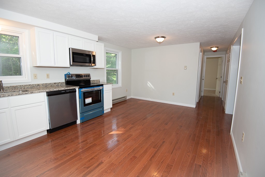 29 New Boston Road Dudley, MA 01571 - Photo 8 of 28 Gallery Image 8