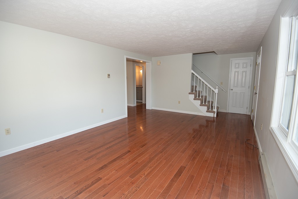 29 New Boston Road Dudley, MA 01571 - Photo 10 of 28 Gallery Image 10