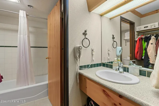 $649,000 | 72 Great Escape Road, Unit 410/412, Sandpoint, ID 83864