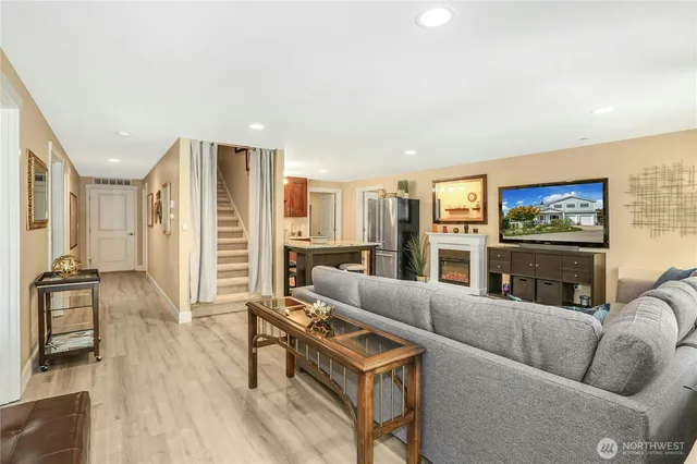 $1,450,000 | 218 South 210th Street, Des Moines, WA 98198