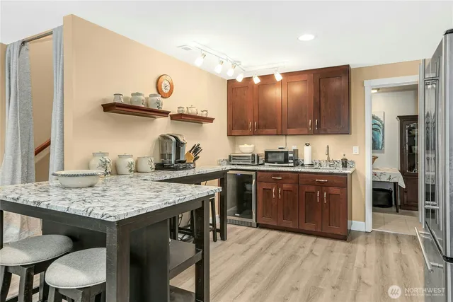 $1,450,000 | 218 South 210th Street, Des Moines, WA 98198