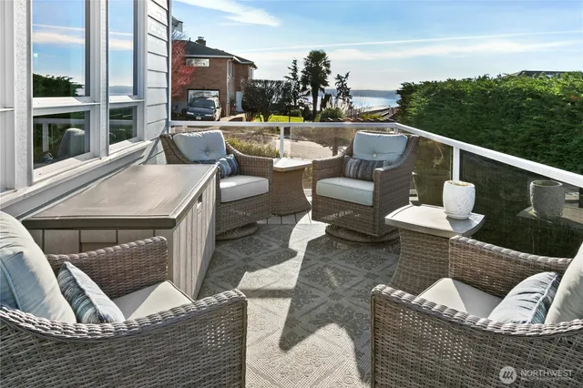 $1,450,000 | 218 South 210th Street, Des Moines, WA 98198