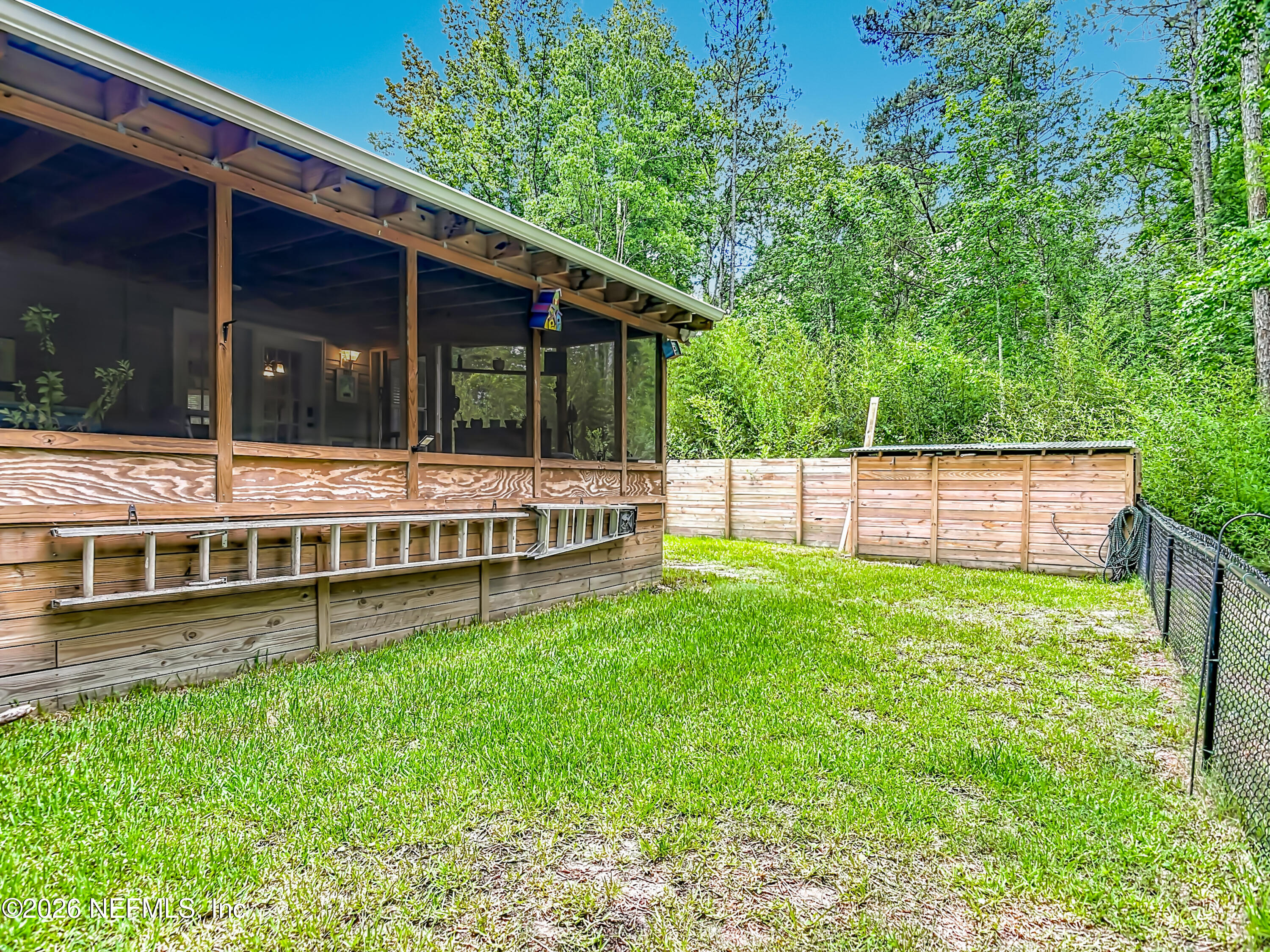137 Kerry Satsuma, FL 32189 - Photo 25 of 33 026