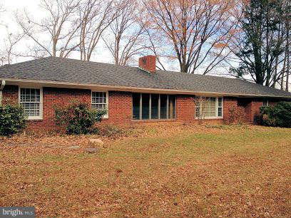 10618 Old Colchester Road Lorton, VA 22079 - Photo 2 of 30 Exterior (Front)