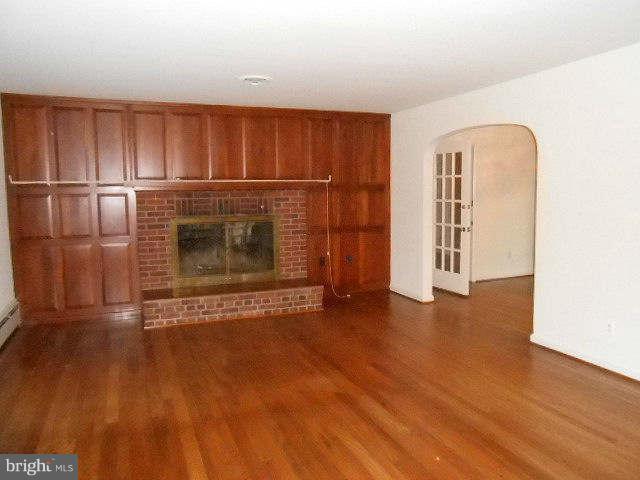 10618 Old Colchester Road Lorton, VA 22079 - Photo 13 of 30 Living Room
