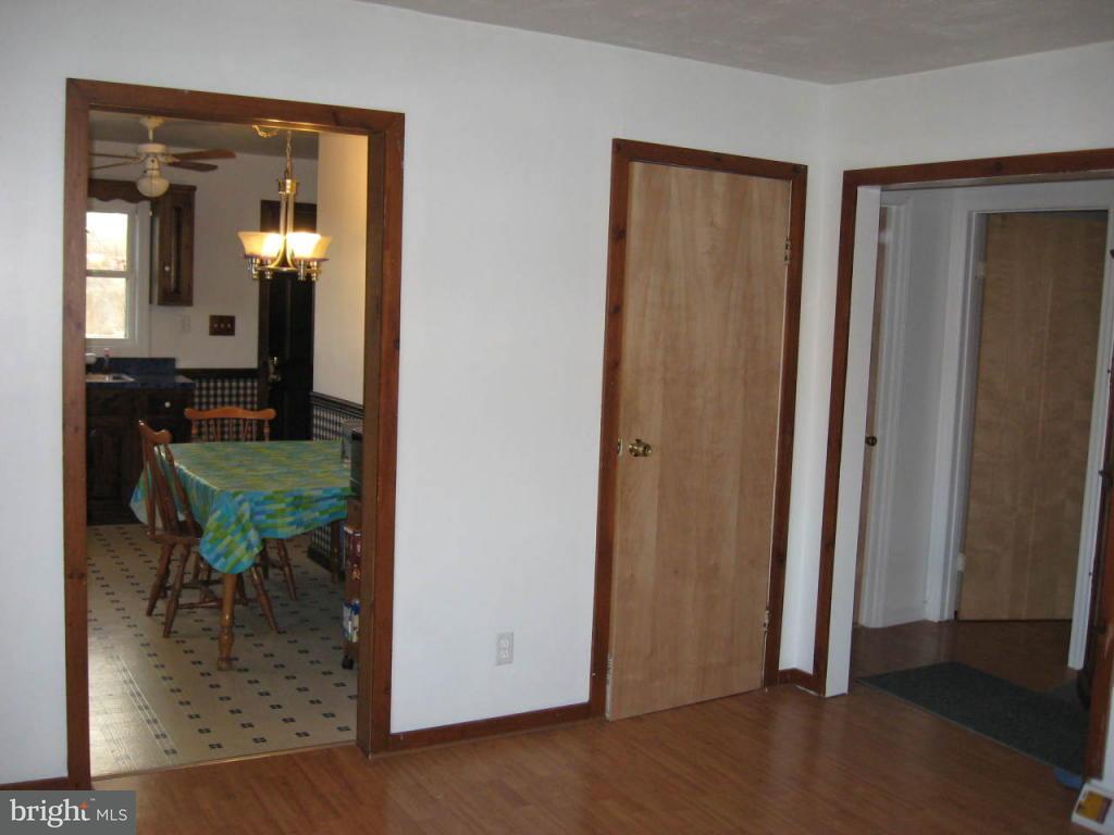 152 Groff Road Quarryville, PA 17566 - Photo 3 of 8 Gallery Image 3