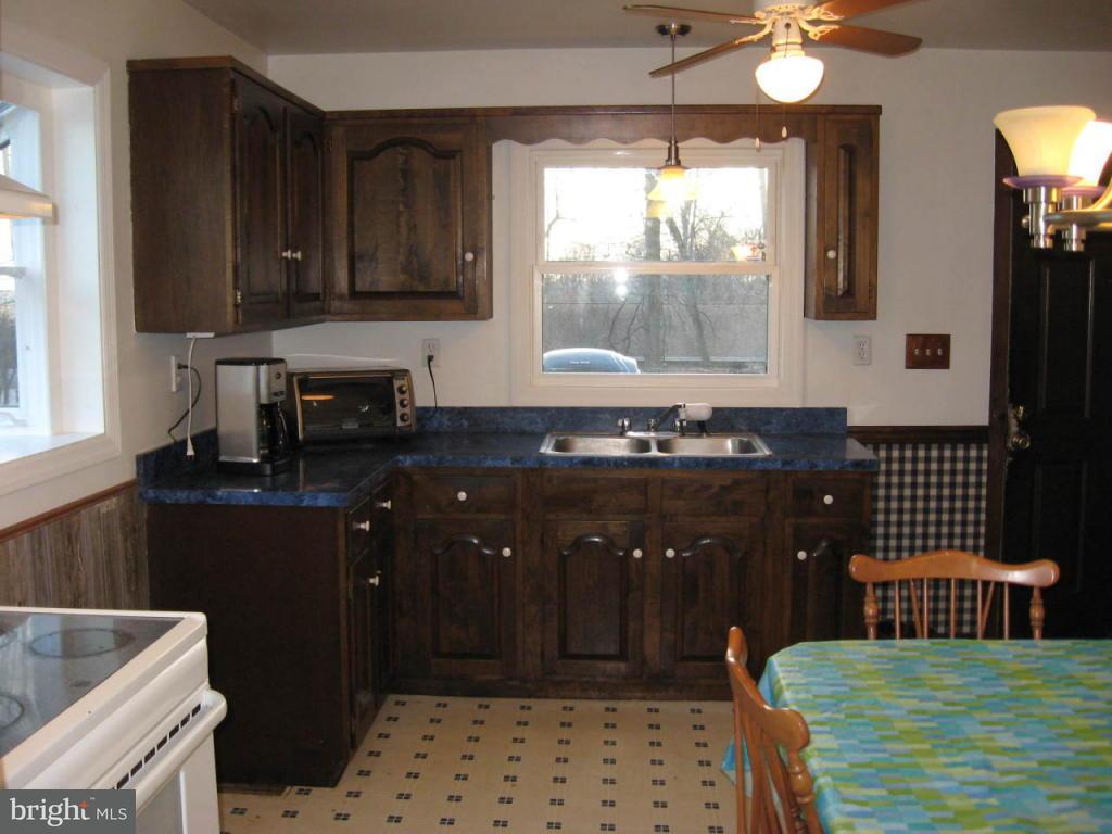 152 Groff Road Quarryville, PA 17566 - Photo 5 of 8 Gallery Image 5