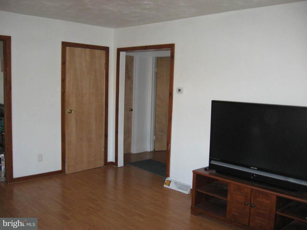 152 Groff Road Quarryville, PA 17566 - Photo 7 of 8 Gallery Image 7
