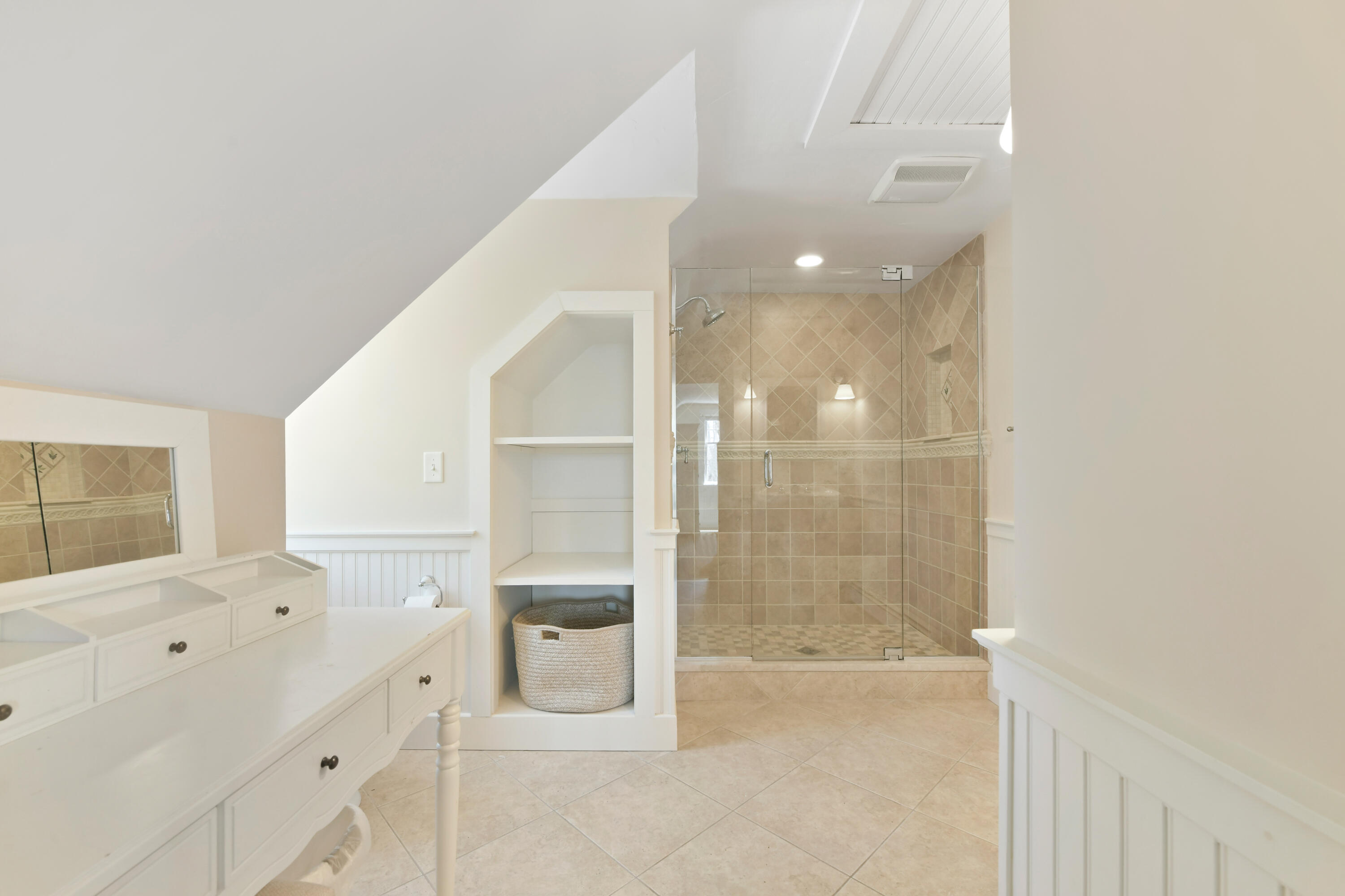 588 South Orleans Road Orleans, MA 02653 - Photo 30 of 43 Primary Bathroom
