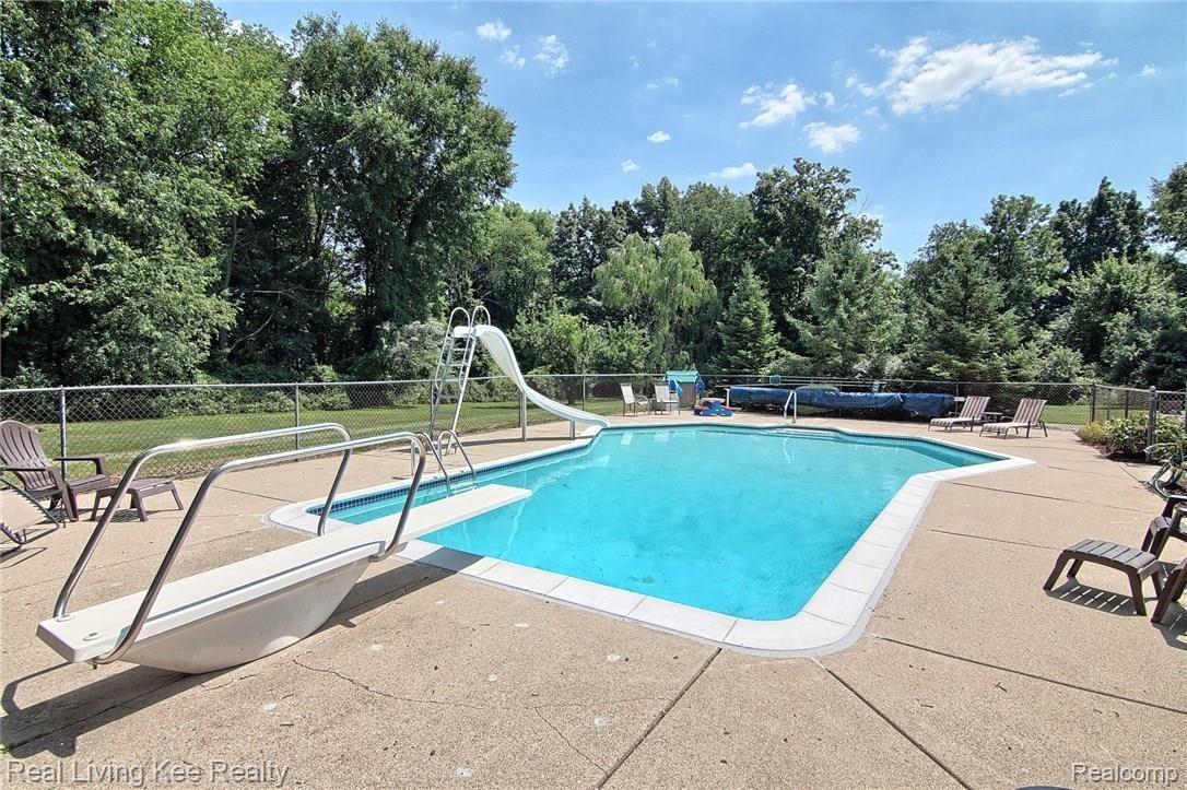 311 East Snell Road Rochester, MI 48306 - Photo 38 of 72 Pool_2nd_View.jpg
