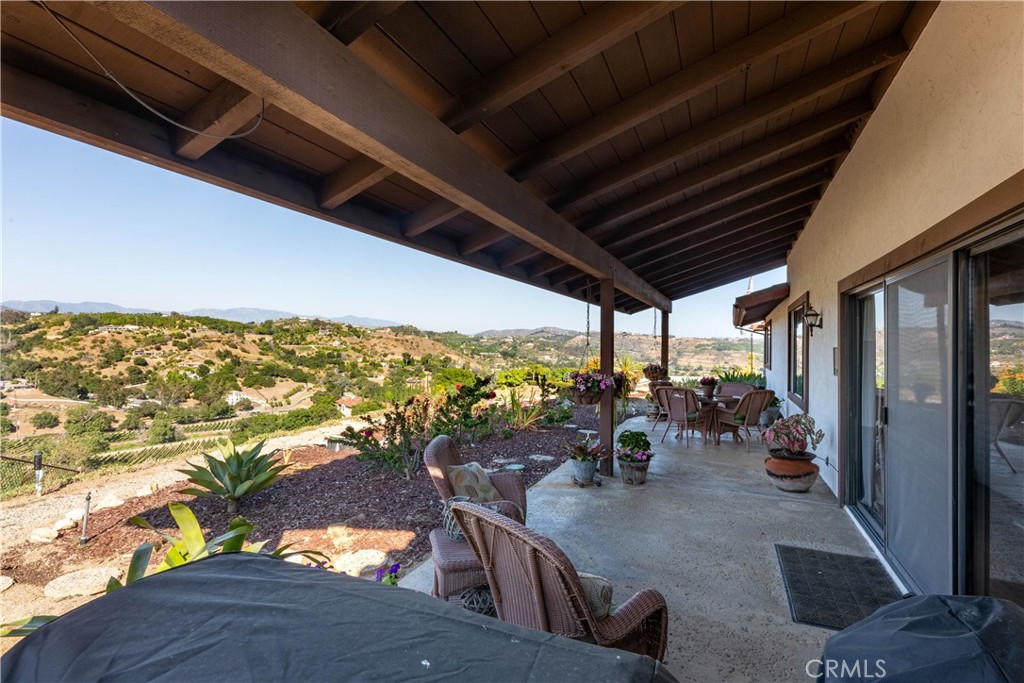 2509 Valerie Drive Fallbrook, CA 92028 - Photo 49 of 70 Views from back of the home