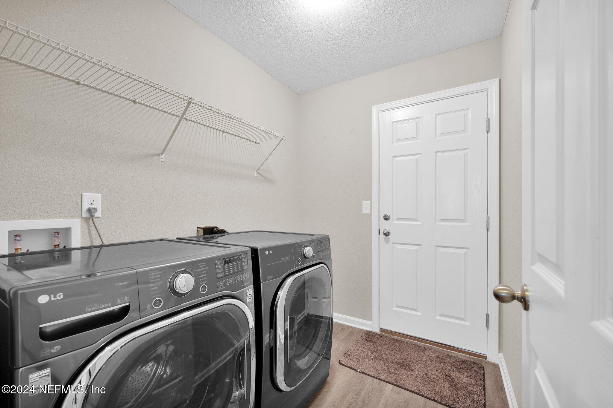 5340 Bedford Road Jacksonville, FL 32207 - Photo 29 of 44 Laundry Room