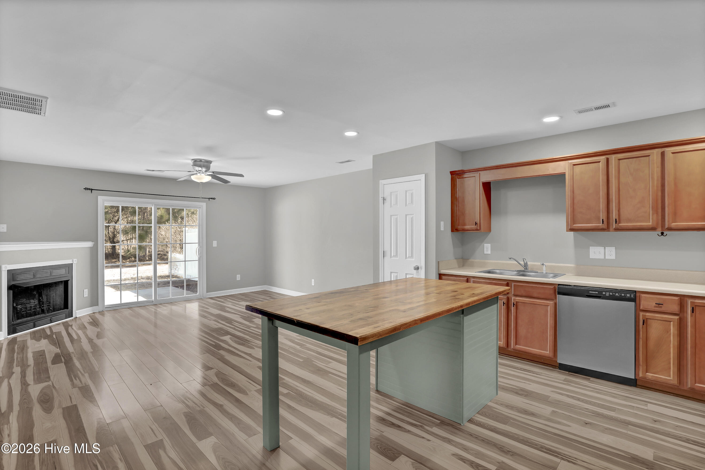 185 Pine Hollow Road Holly Ridge, NC 28445 - Photo 10 of 27 10