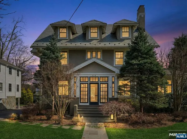 $2,495,000 | 108 Maplewood Avenue, Maplewood, NJ 07040