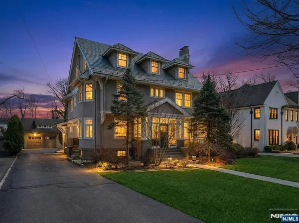 $2,495,000 | 108 Maplewood Avenue, Maplewood, NJ 07040