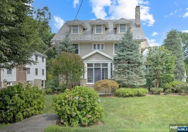$2,495,000 | 108 Maplewood Avenue, Maplewood, NJ 07040