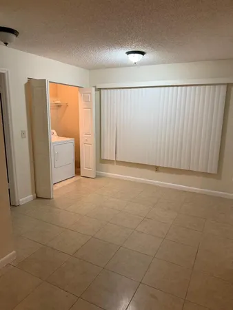 $2,300 | 12430 Vista Isles Drive, Unit 1318, Plantation, FL 33325