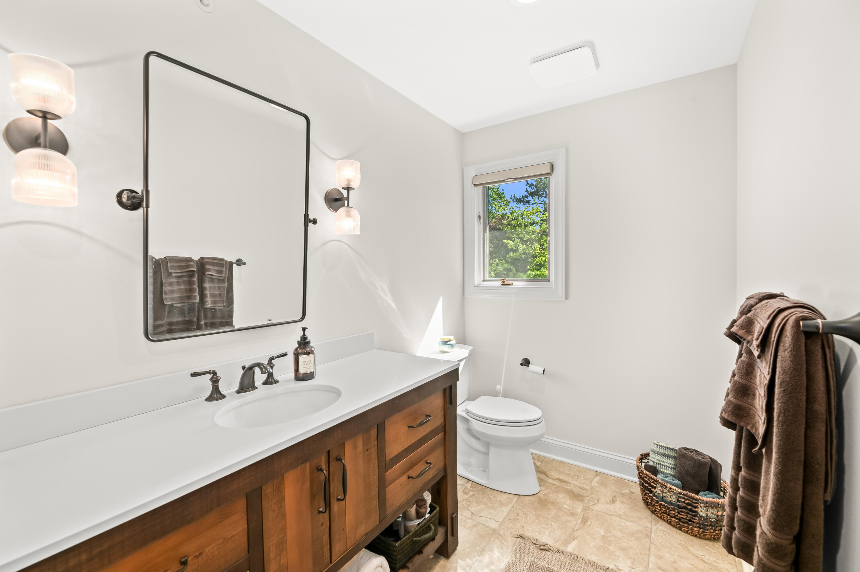 345 Elm Grove Road, Unit B Brookfield, WI 53005 - Photo 31 of 43 Updated Upper Level Full Bath!