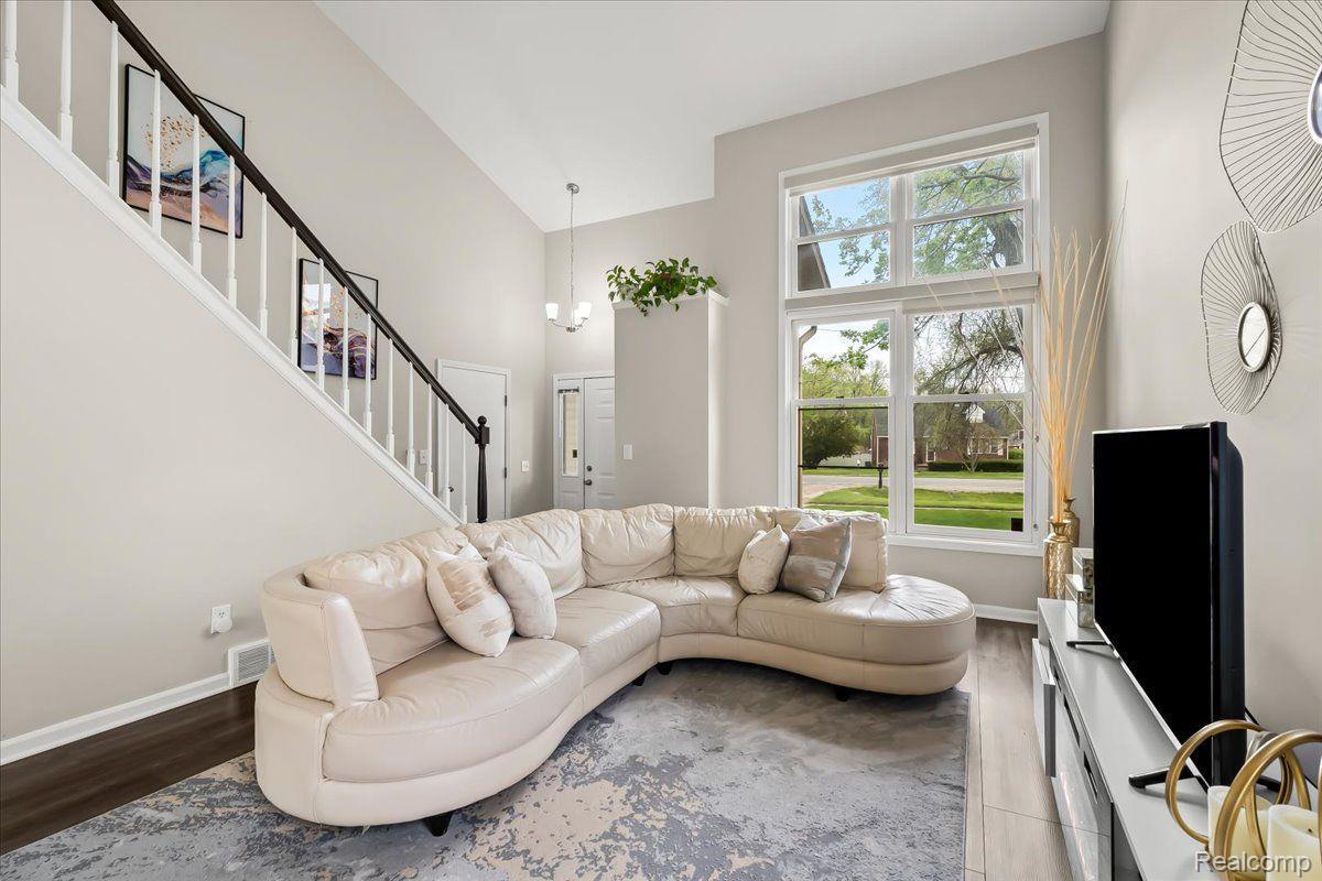 3175 West Utica Road Utica, MI 48317 - Photo 5 of 24 Large windows lets the light flood in