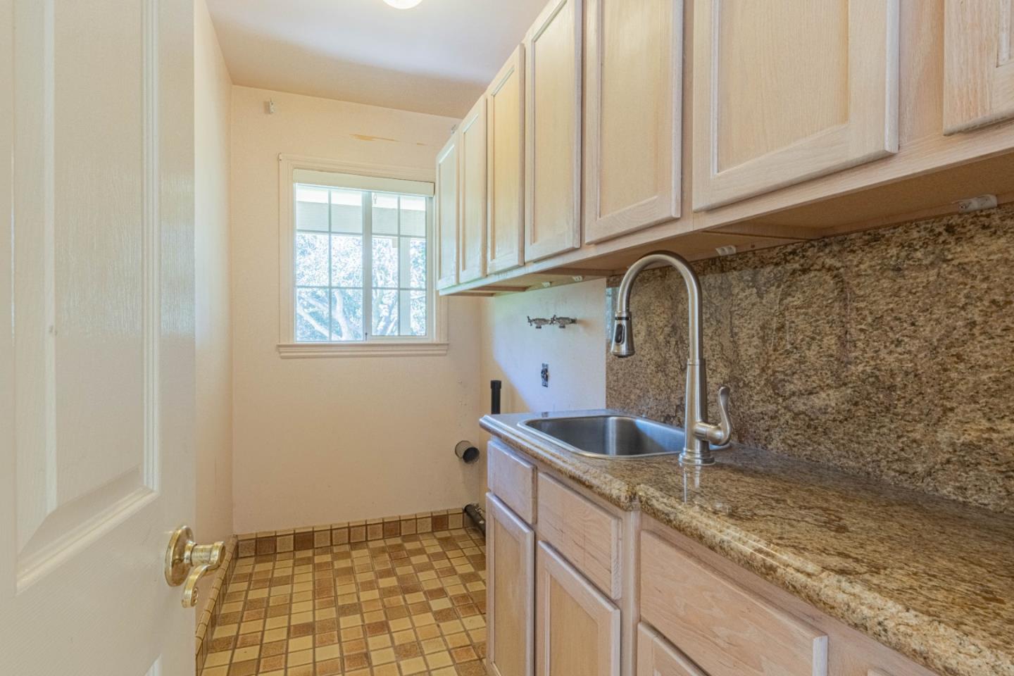 17967 Berta Canyon Road Salinas, CA 93907 - Photo 18 of 36