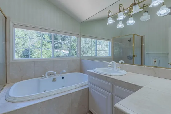 $4,450 | 17967 Berta Canyon Road, Salinas, CA 93907