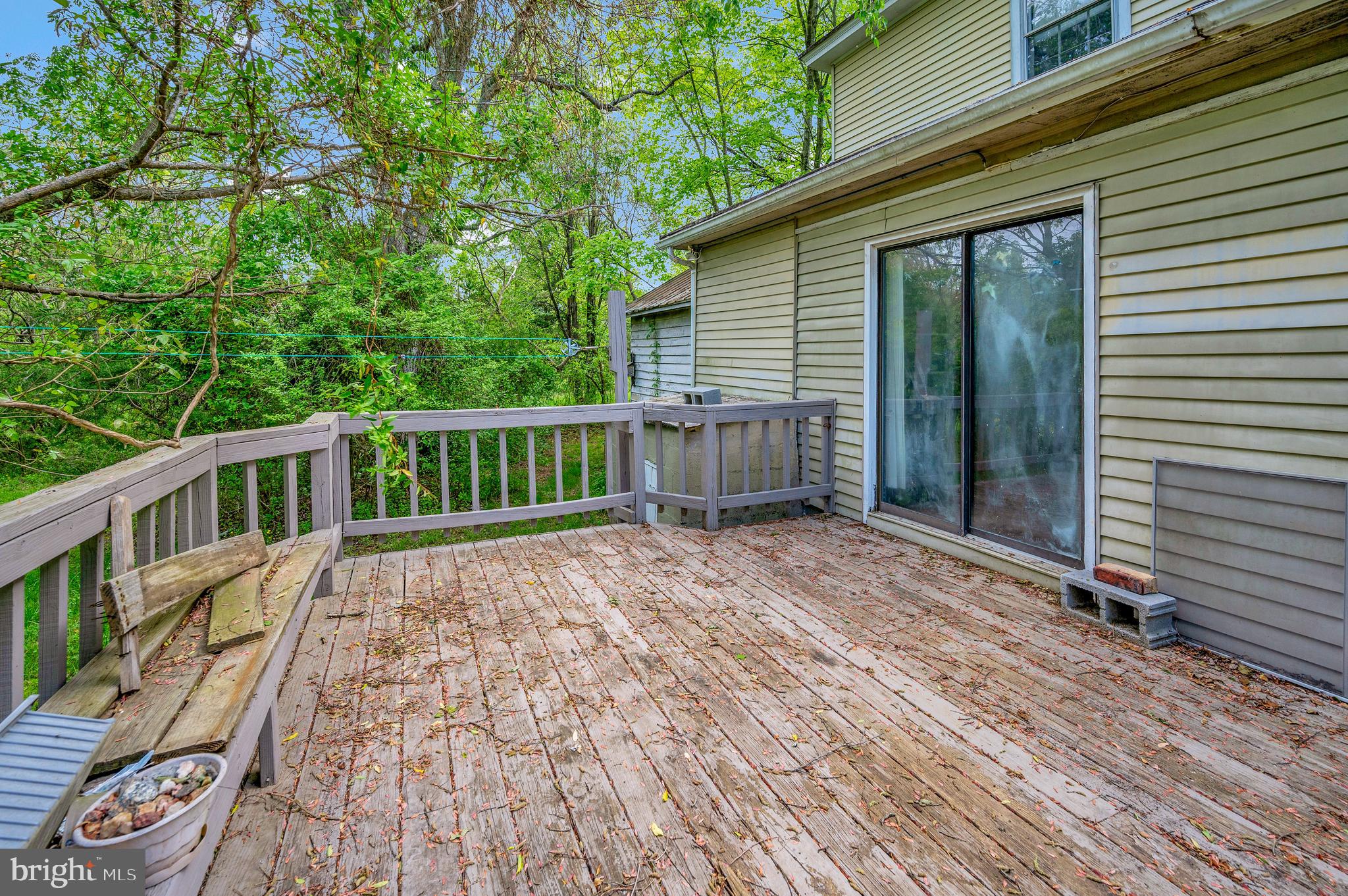 1385 Willis Proffitt Road Mineral, VA 23117 - Photo 10 of 46 Back deck