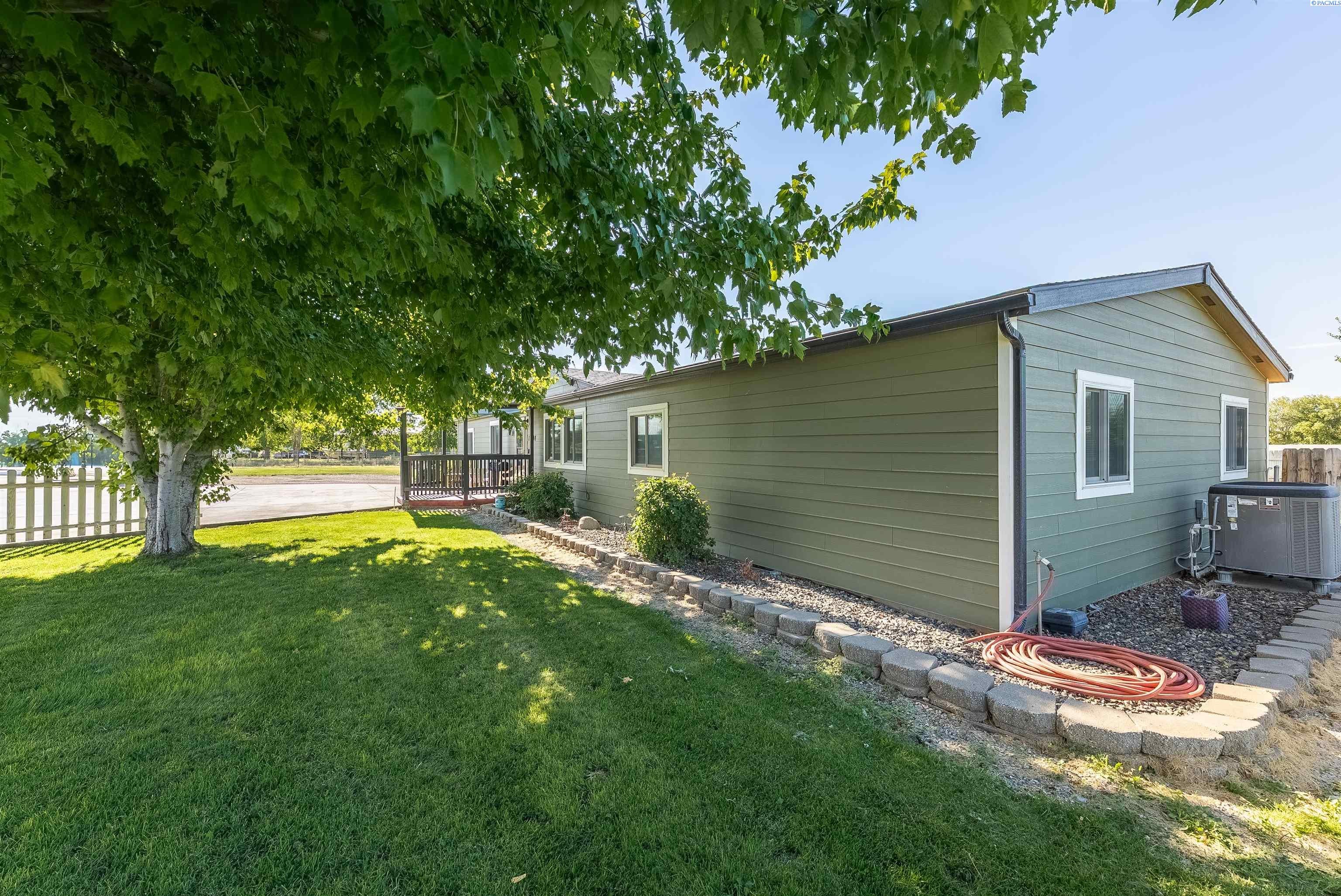 17004 East Ruppert Road Benton City, WA 99320 - Photo 8 of 44 Gallery Image 8