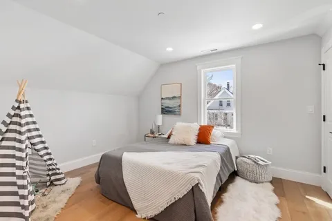 $1,050,000 | 227 Highland Avenue, Unit 3, Somerville, MA 02143