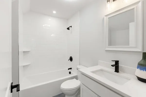 $1,050,000 | 227 Highland Avenue, Unit 3, Somerville, MA 02143