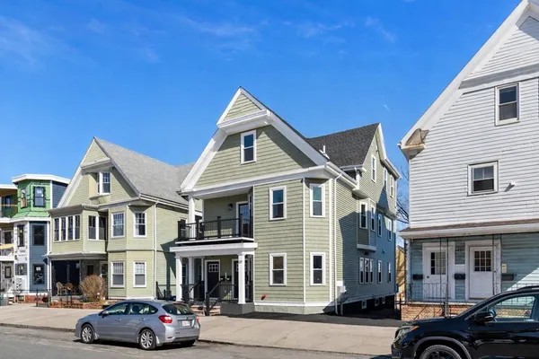 $1,050,000 | 227 Highland Avenue, Unit C, Somerville, MA 02143